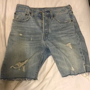 High Waisted Ripped Levi Mid - Thigh Shorts Size 4